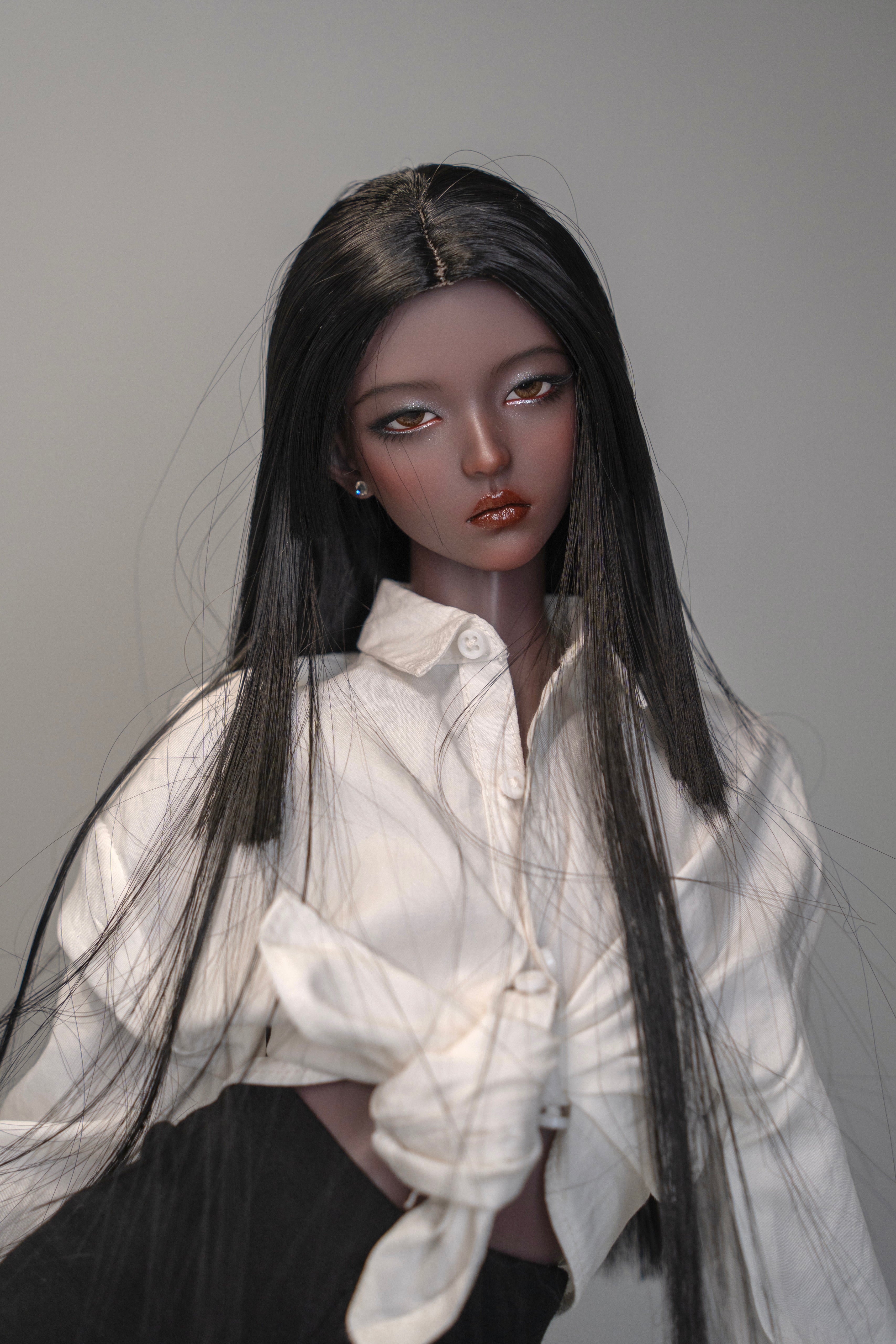 LIU 柳 image 9