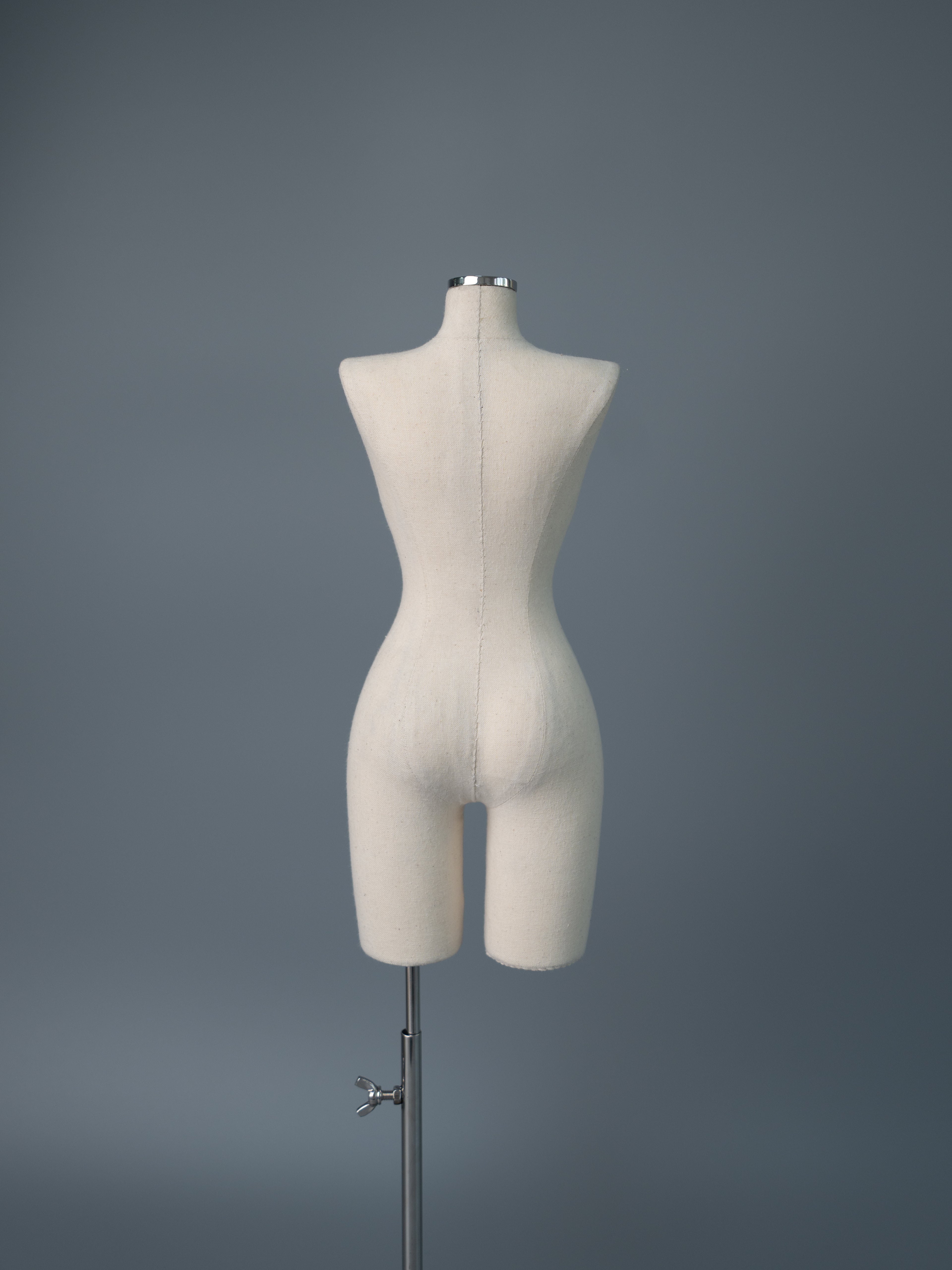 66&69cm Mannequin image 2
